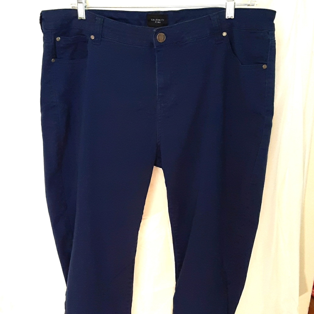 EUC Celebrity Pink Blue Depth Jeans Size 22